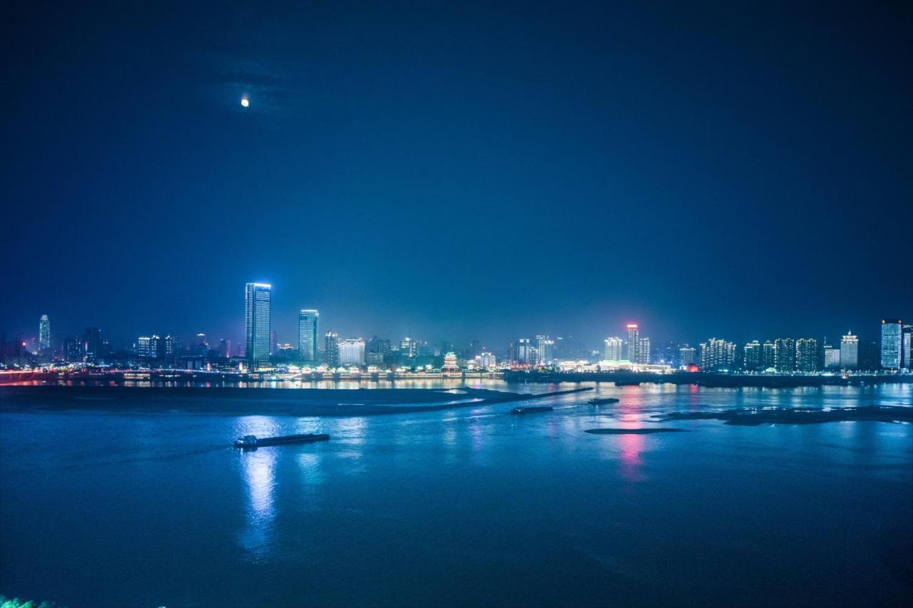 Holiday Inn Nanchang Riverside By Ihg ภายนอก รูปภาพ